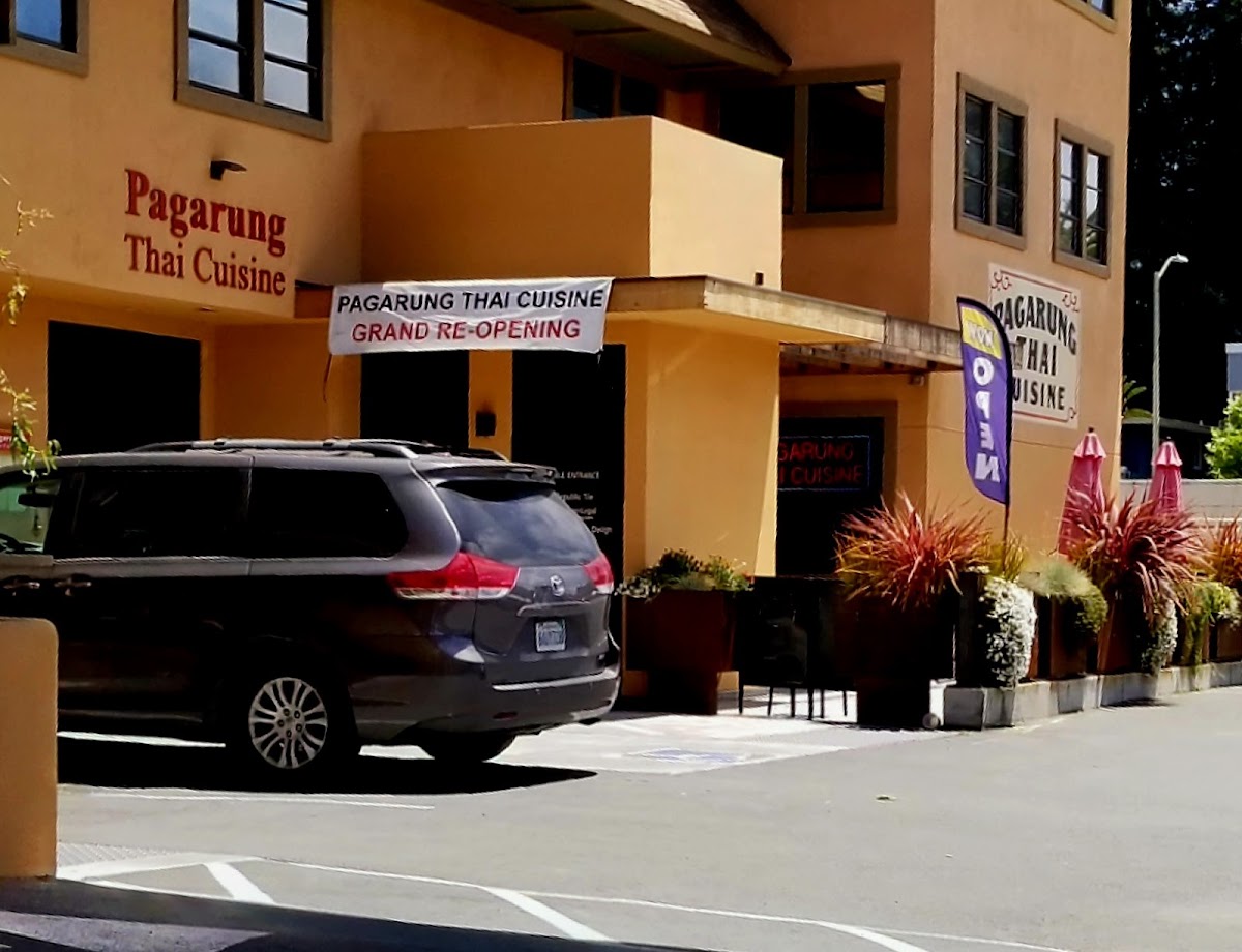 Pagarung Thai Cuisine Photos 2
